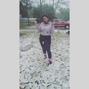 Meet your Posher, Mia